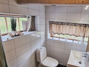 House | Bathroom - 6 Person Holiday Home in Loderup-by Traum (Loderup)