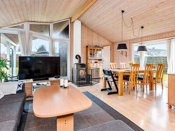 House | Dining