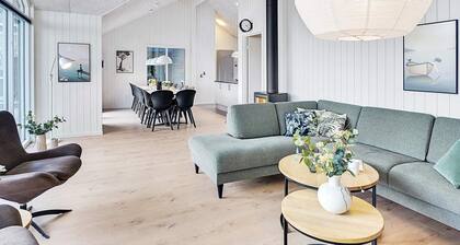 14 Person Holiday Home in Vaeggerlose