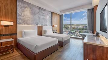 Executive Room (Deluxe) | 1 bedroom, premium bedding, down comforters, pillowtop beds