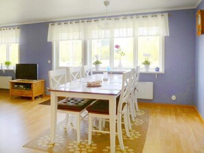 House | Dining
