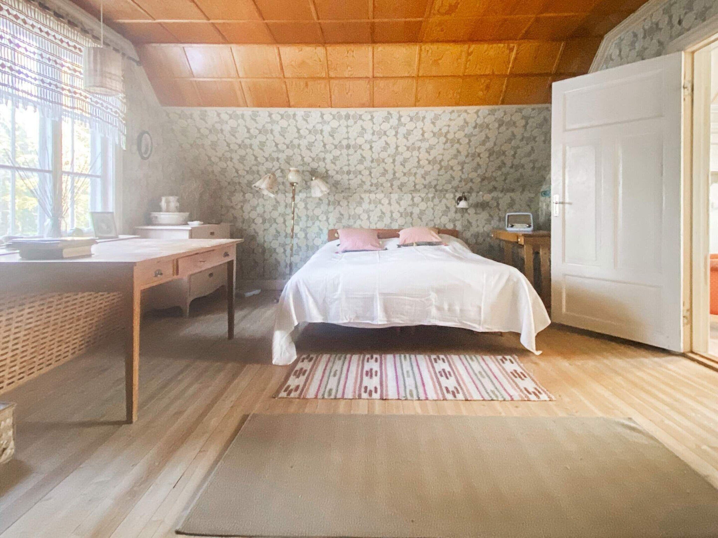 House | 4 bilik tidur, dilengkapkan perabot secara berasingan 