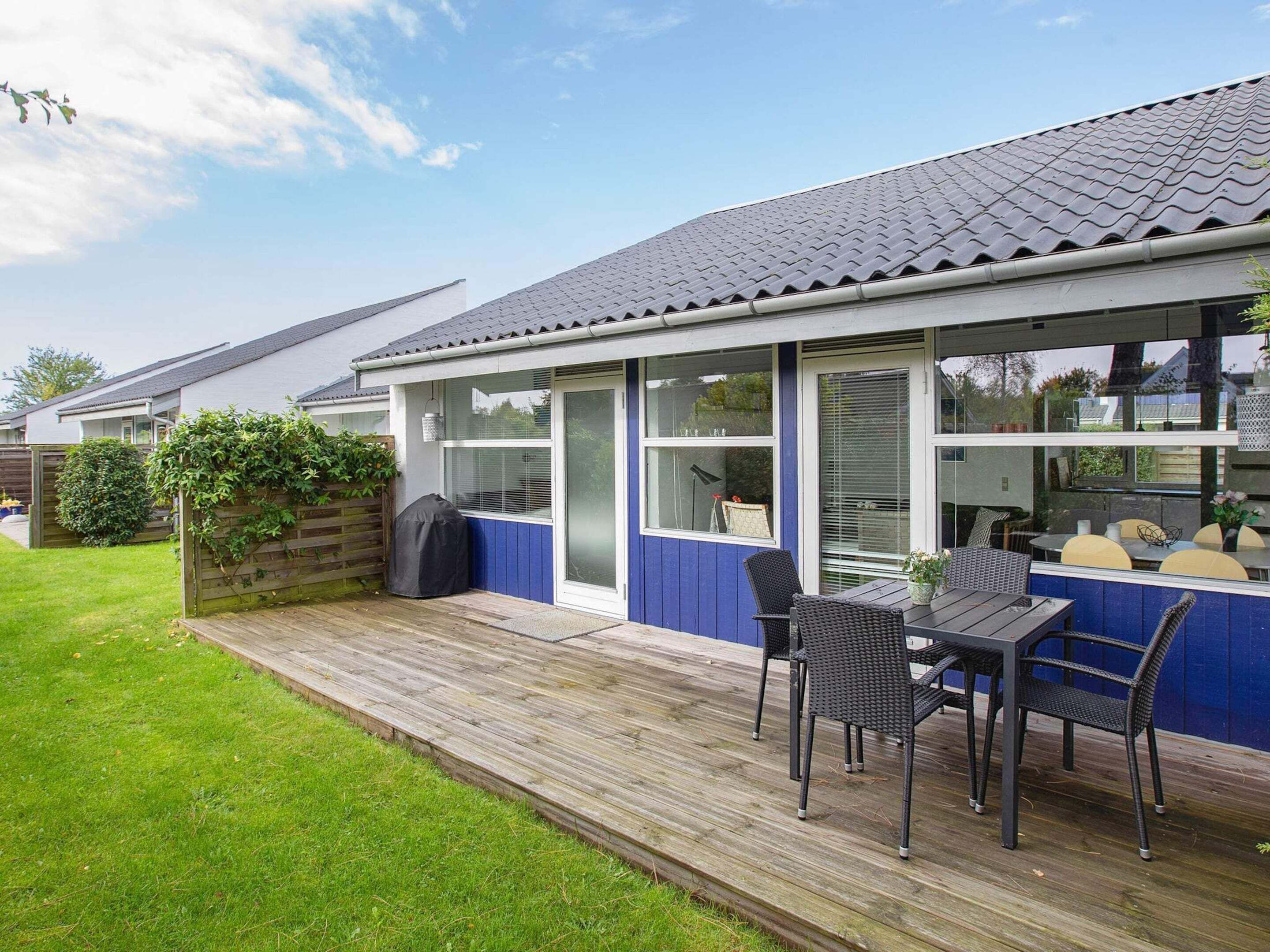 House | Outdoor dining