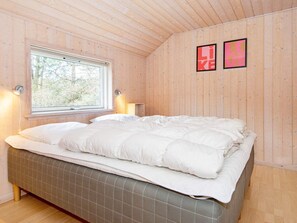 บ้านพัก | 6 ห้องนอน