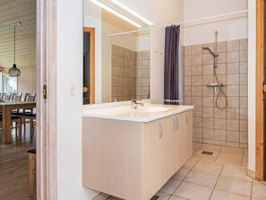 House | Bathroom