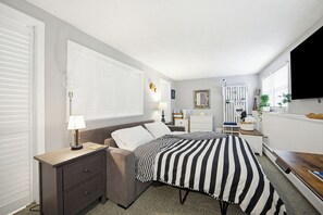 1 bedroom, desk, iron/ironing board, free WiFi