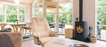 6 Person Holiday Home in Logstor