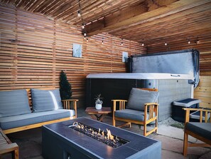 Property grounds - Denver Escape-10: Patio, Hot Tub, JamRoom, FirePit (Denver)