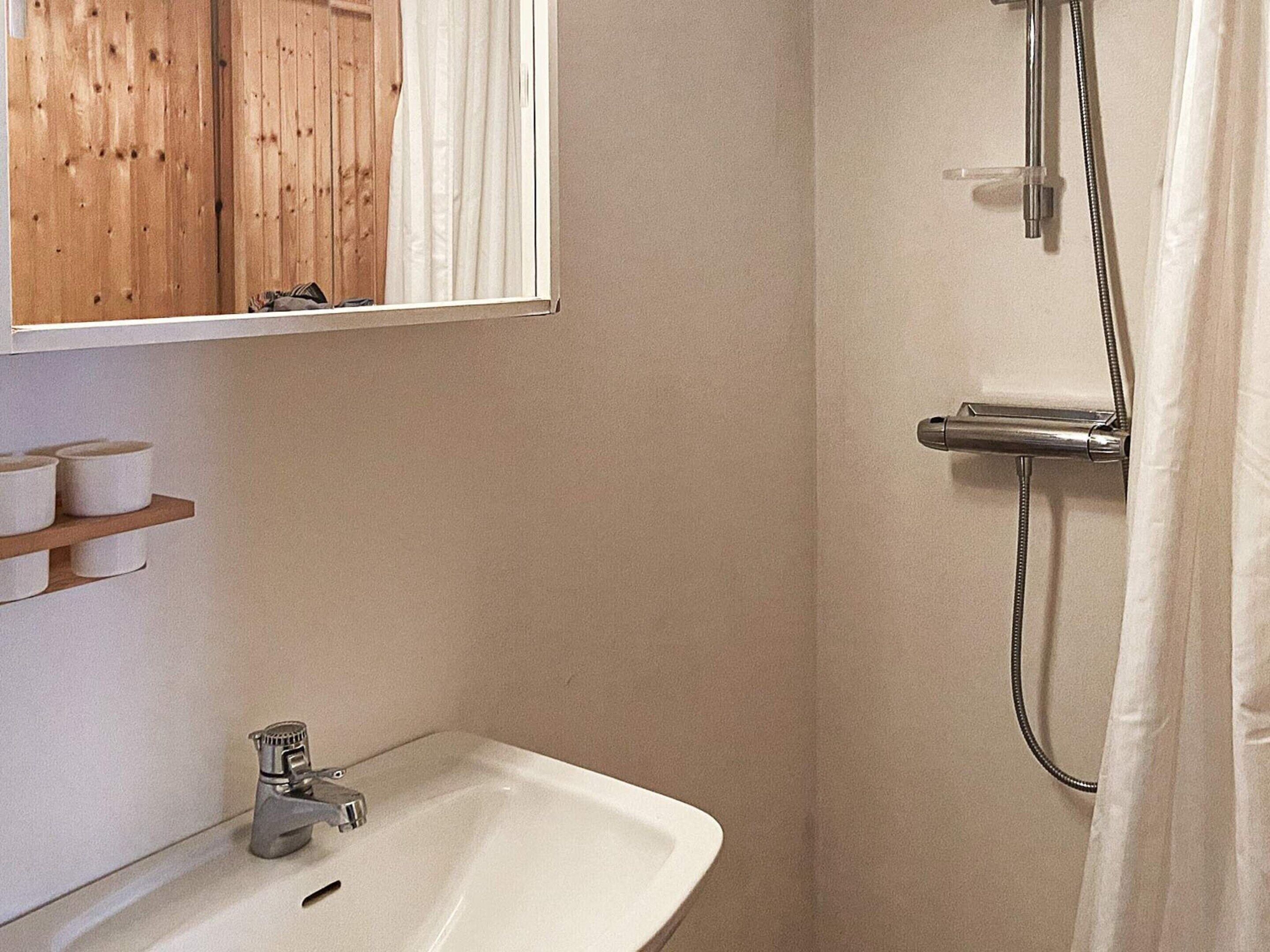 House | Bathroom