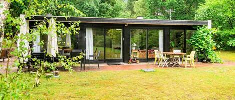 House | Outdoor dining