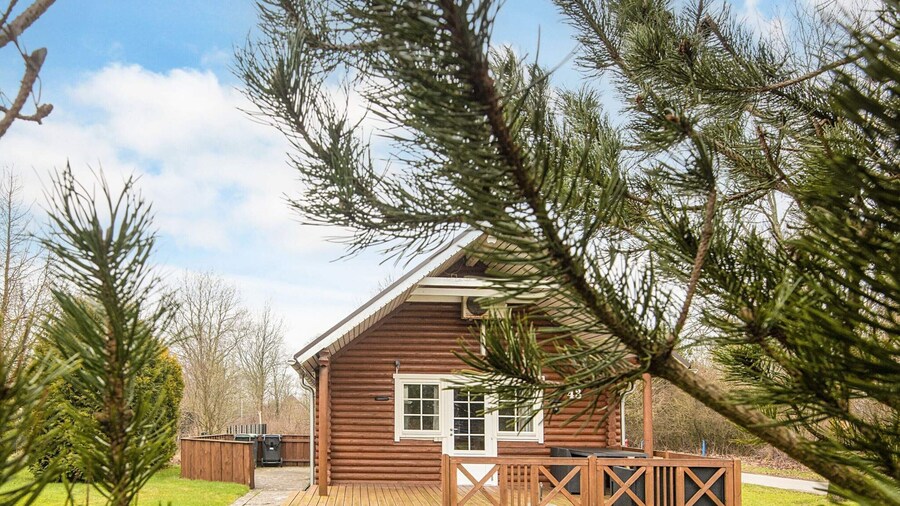 6 Person Holiday Home in Hovborg