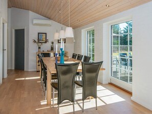 House | Dining