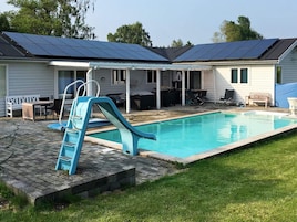 Casa | Piscina | Una piscina al aire libre