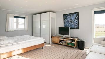 House | 4 bedrooms, individually furnished