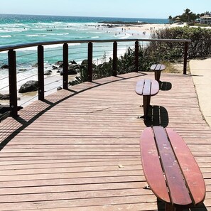 Property grounds - Coolangatta, Gold Coast unit walk to beach & shops (Coolangatta)