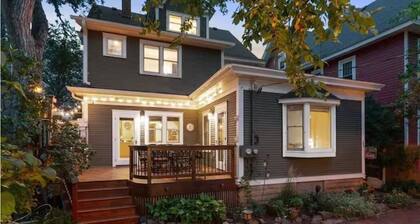 Luxe 6BR/5FB Lake Sanctuary Retreat I Steam & Infrared Saunas by Lake BdeMakaSka