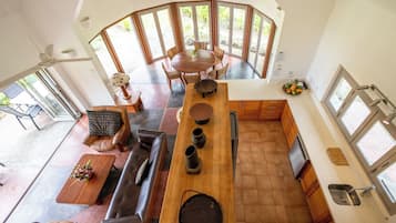 Bücher, Stereoanlage