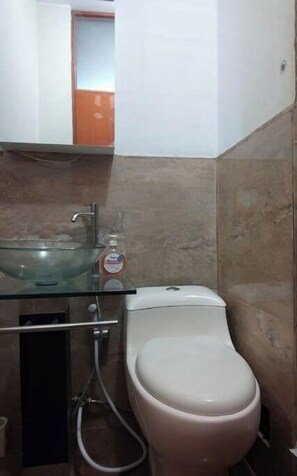 Bathroom - Central and cozy apartment (Junín)