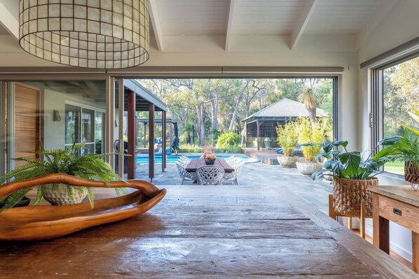 Outdoor dining