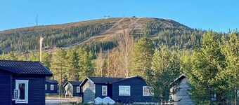 บ้านพักตากอากาศสำหรับ 4 คนใน ซาเลน-บาย ทรอม