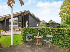 House | Dining