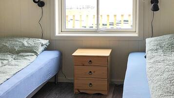 3 bedrooms, individually furnished