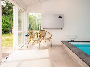 House | Pool