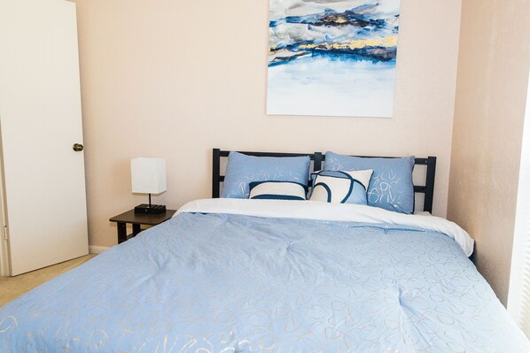 3 bedrooms, in-room safe, desk, iron/ironing board