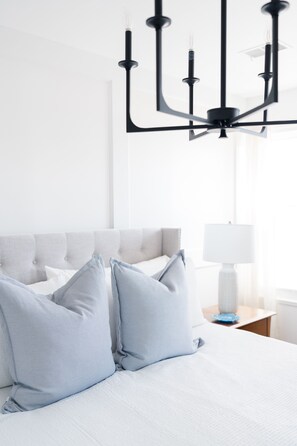 2 makuuhuonetta, silitysrauta/-lauta, ilmainen Wi-Fi, vuodevaatteet