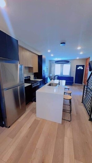 Interior - New Point breeze ,4 bedroom. (Philadelphia)