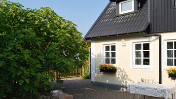 House | Bahagian luar