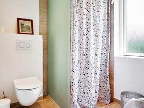 House | Bathroom | Bathtub