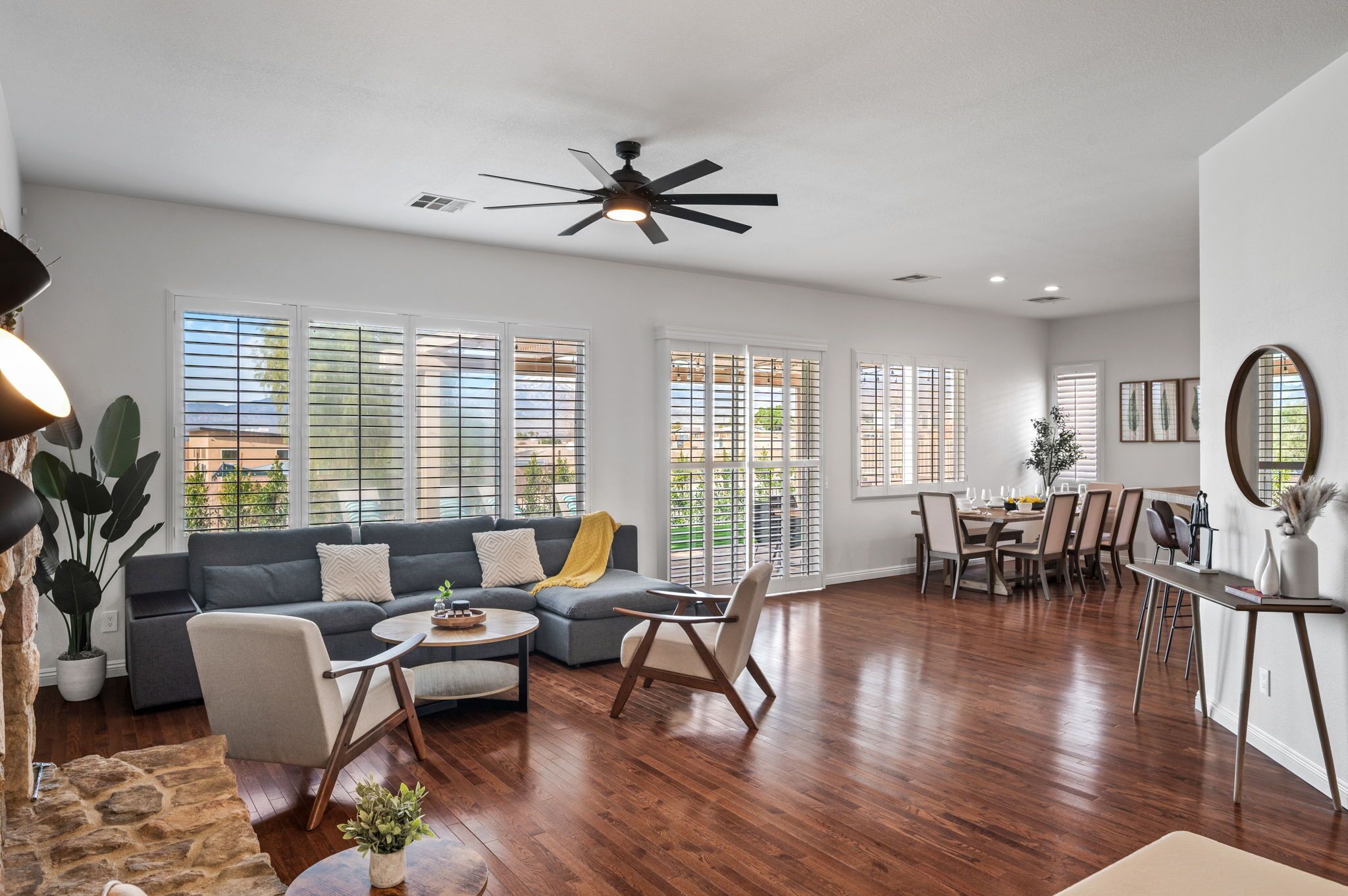 Smart TV, fireplace, offices