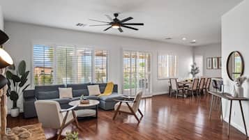 Smart TV, fireplace, offices