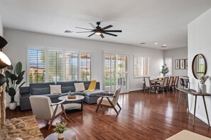 Smart TV, fireplace, offices