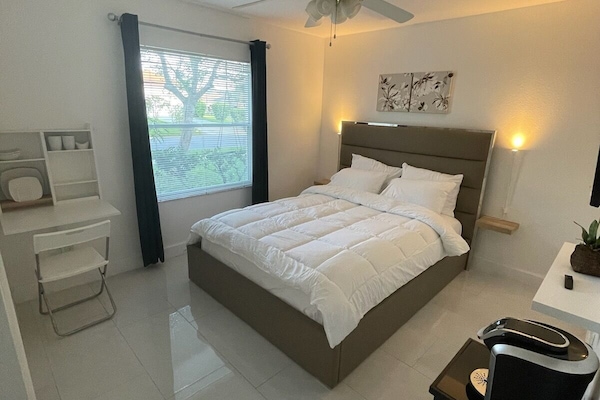 1 quarto, ferros/tábuas de passar roupa, acesso à internet