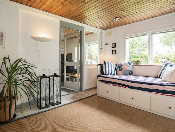 House | Interior - 6 Person Holiday Home in Blavand (Blavand)