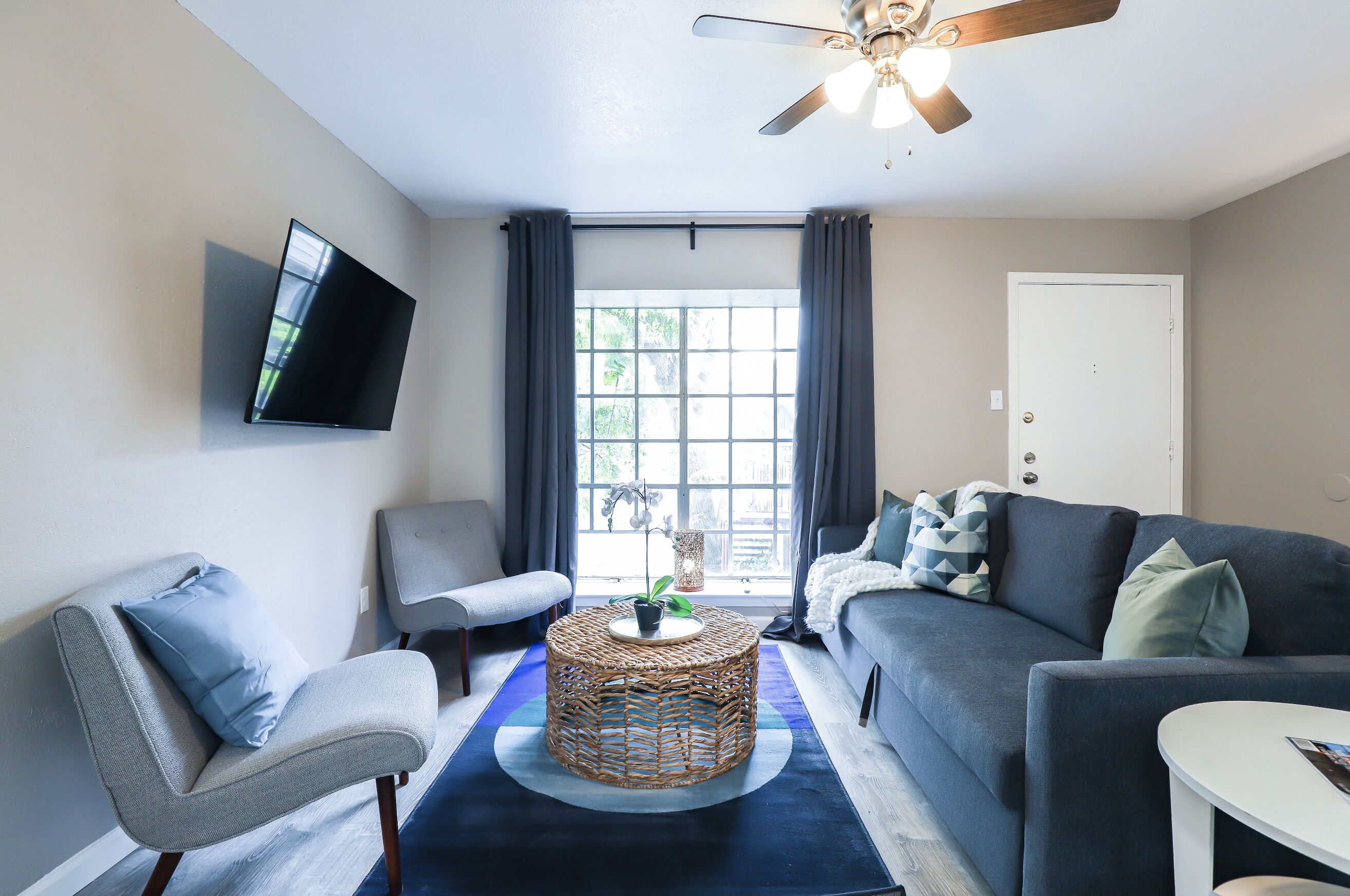 Your Montrose Marshal! Sleeps 12, 6BR, 6BA, 4PA