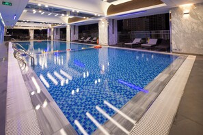 Indoor pool - Annova Nha Trang Hotel (Nha Trang)