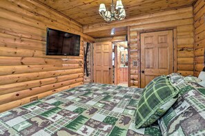 1 bedroom, desk, internet, bed sheets