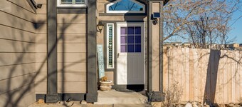 Super Cute Top Location, Fast WiFi