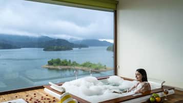Luxury Jacuzzi Villa | View from room