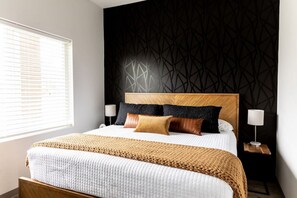 4 bedrooms, desk, iron/ironing board, free WiFi