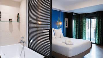 3 bedrooms, iron/ironing board, Internet, bed sheets