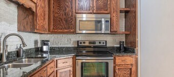 Charming, Convenient 3-bedroom Garden Home in Prattville; Great Location