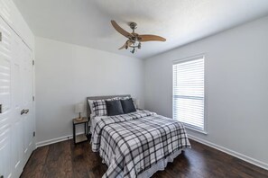 3 bedrooms, iron/ironing board, WiFi