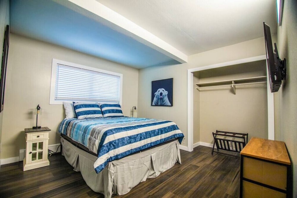 Cozy 3B/1B Home in Government Hill near Downtown Anchorage with