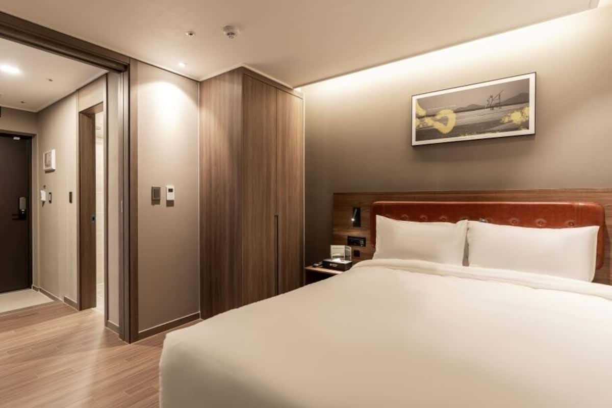 بديكورات فريدة لكل غرفة وطراز فريد لكل وحدة وواي فاي مجانًا