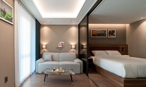[Swimming PKG for 2 People] Suite | Décoration personnalisée, ameublement personnalisé, Wi-Fi gratuit
