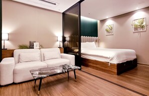 ห้องพักตกแต่งอย่างมีเอกลักษณ์, ตกแต่งพิเศษโดยเฉพาะ, Wi-Fi ฟรี